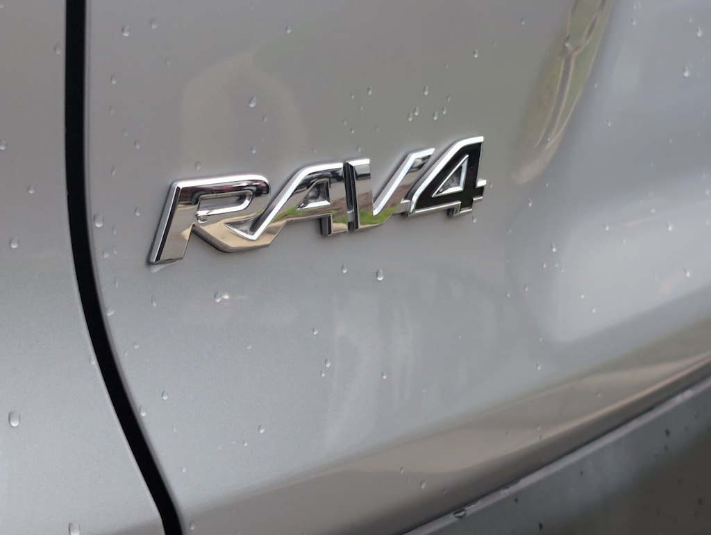 Thumbnail: 2023 Toyota RAV4 - 23