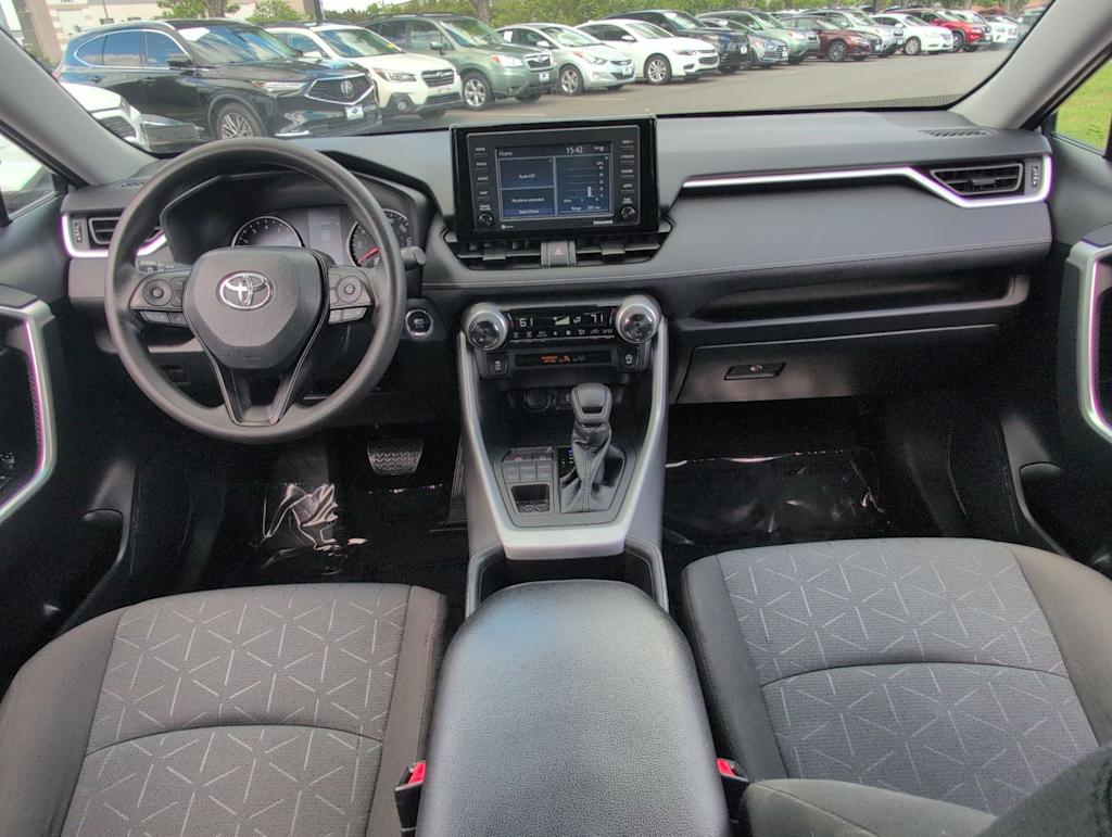 Thumbnail: 2022 Toyota RAV4 - 9