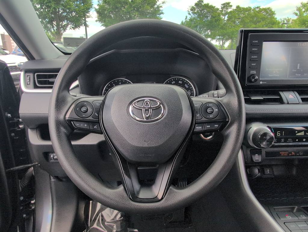 Thumbnail: 2022 Toyota RAV4 - 13