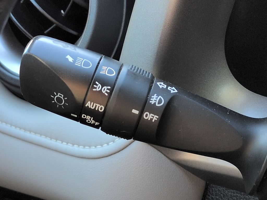 Thumbnail: 2017 Toyota RAV4 - 15