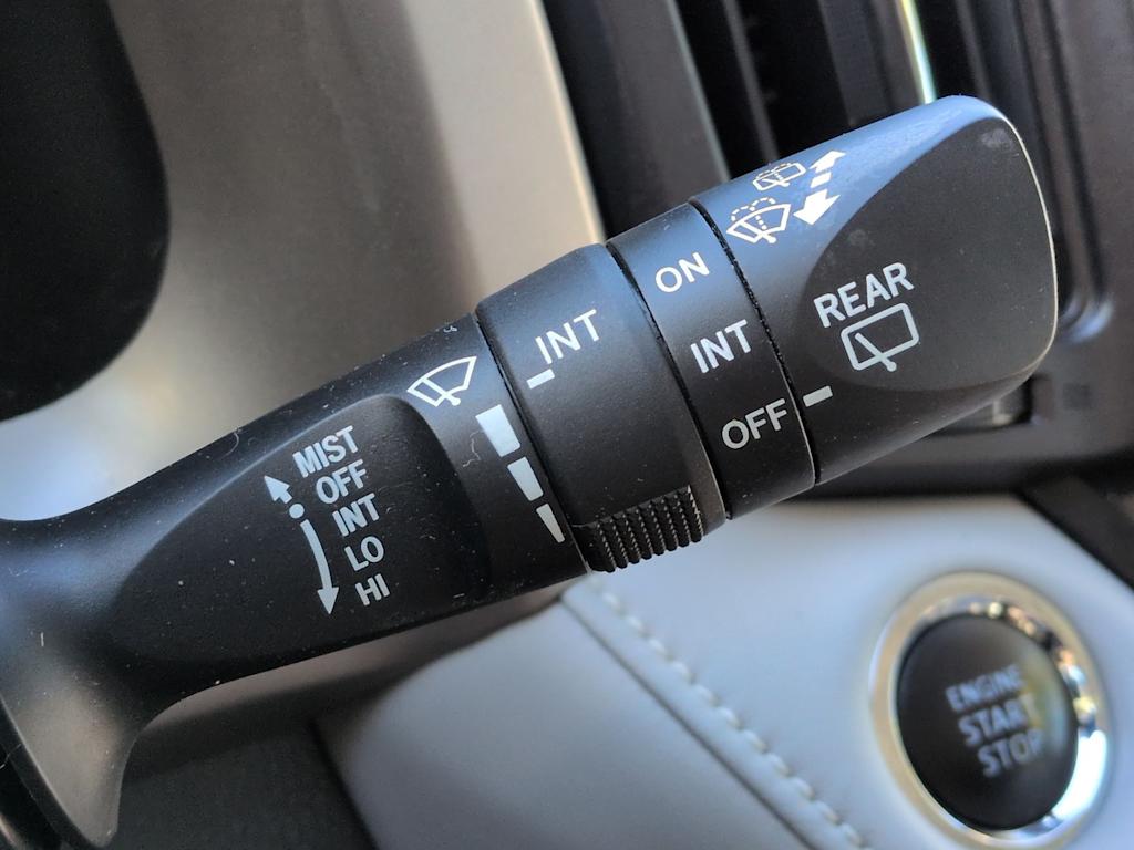 Thumbnail: 2017 Toyota RAV4 - 33