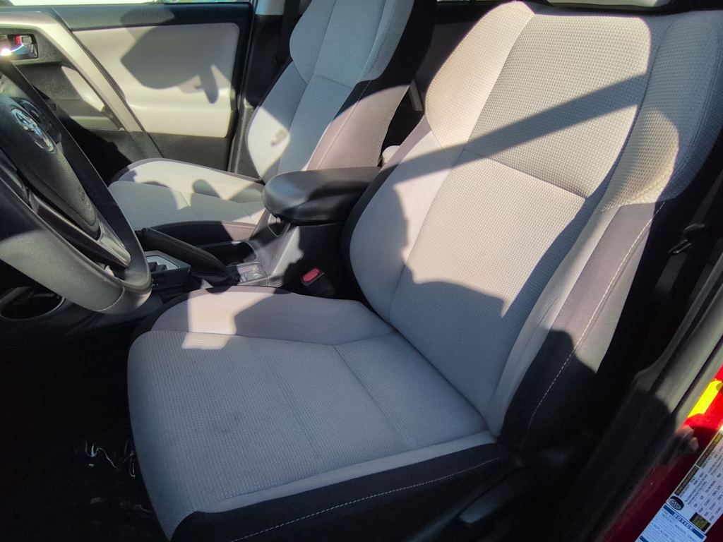 Thumbnail: 2017 Toyota RAV4 - 12