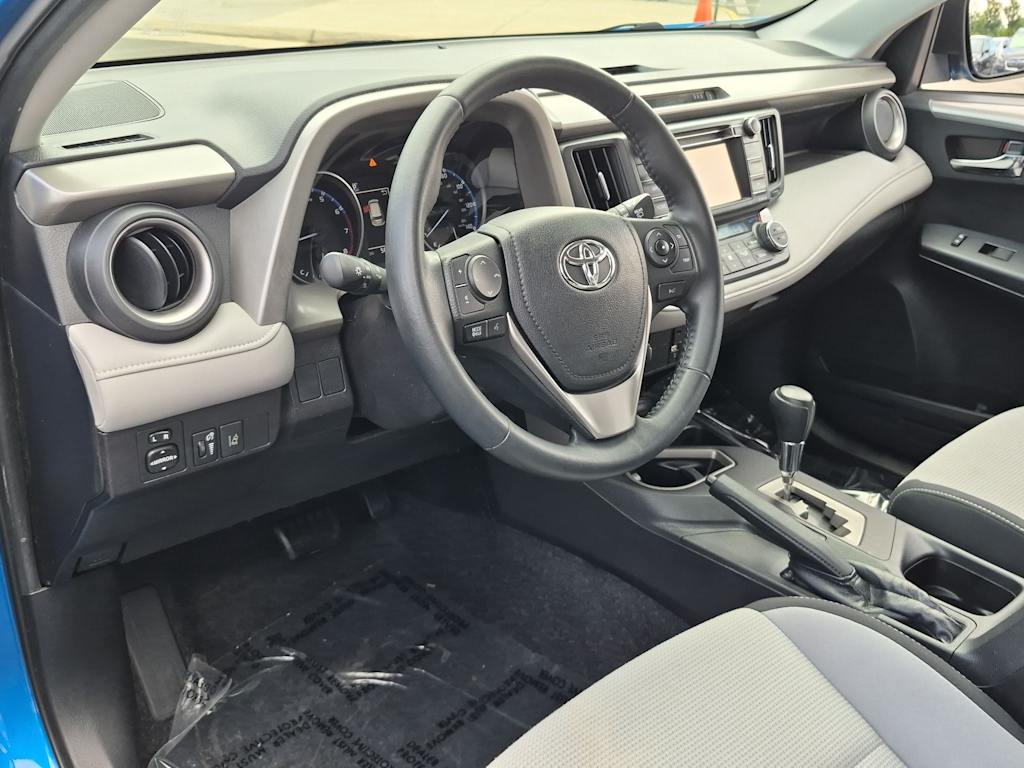 Thumbnail: 2018 Toyota RAV4 - 2