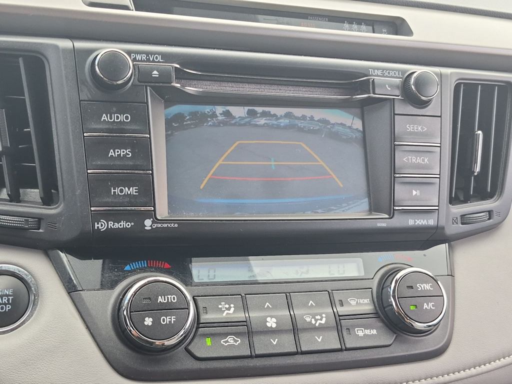 Thumbnail: 2018 Toyota RAV4 - 30