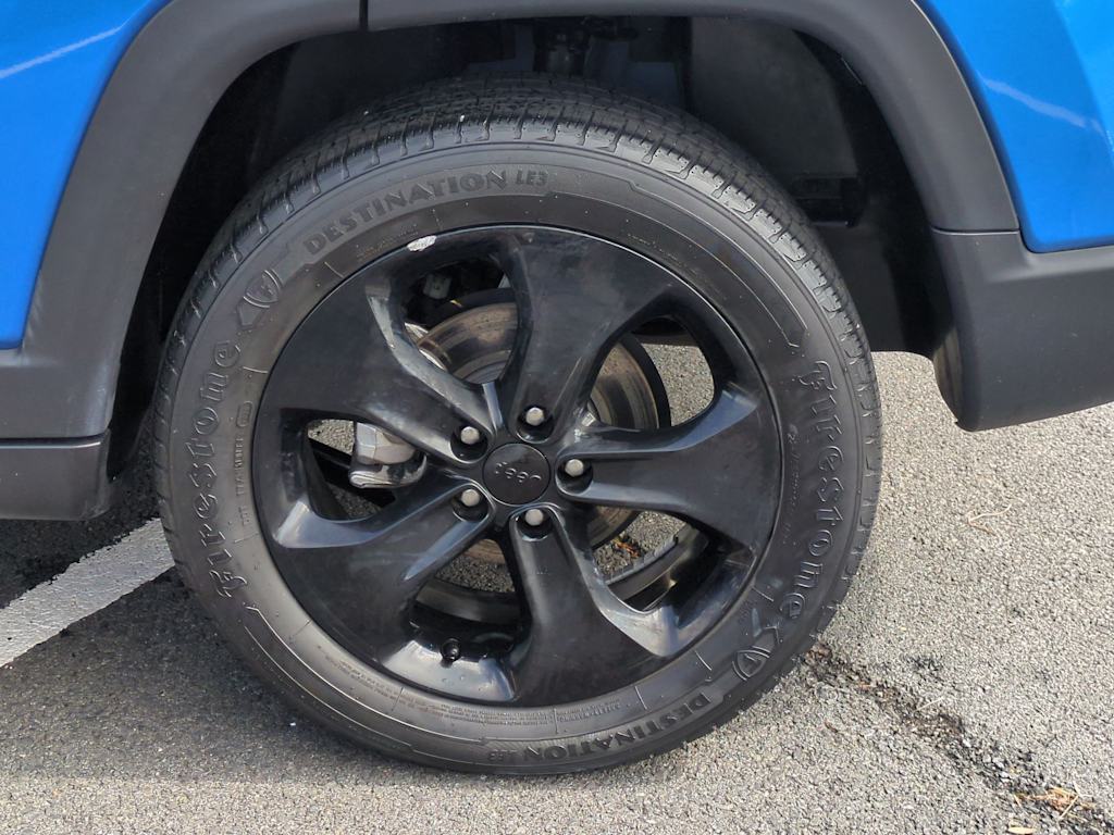 Thumbnail: 2021 Jeep Compass - 8