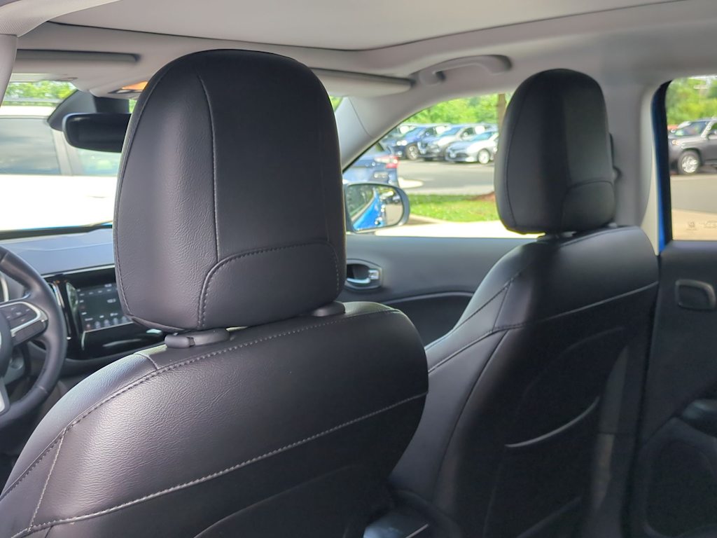 Thumbnail: 2021 Jeep Compass - 12