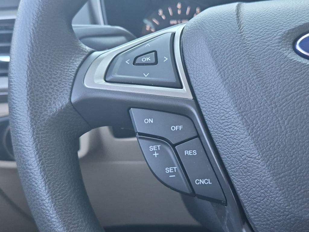 Thumbnail: 2014 Ford Fusion - 27