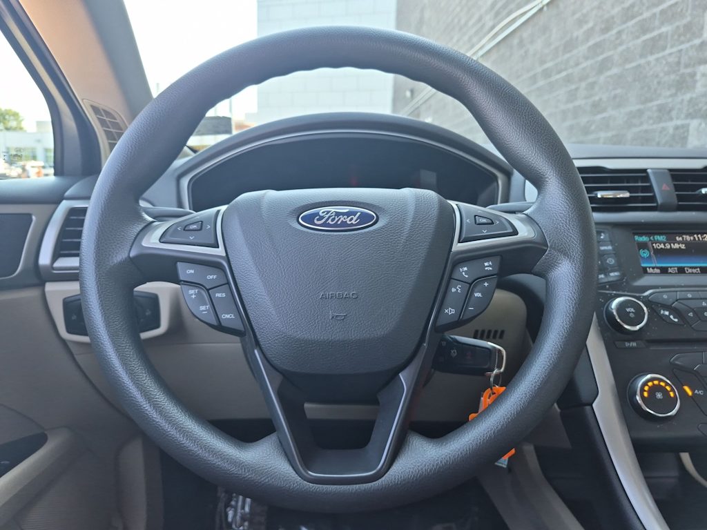 Thumbnail: 2014 Ford Fusion - 13
