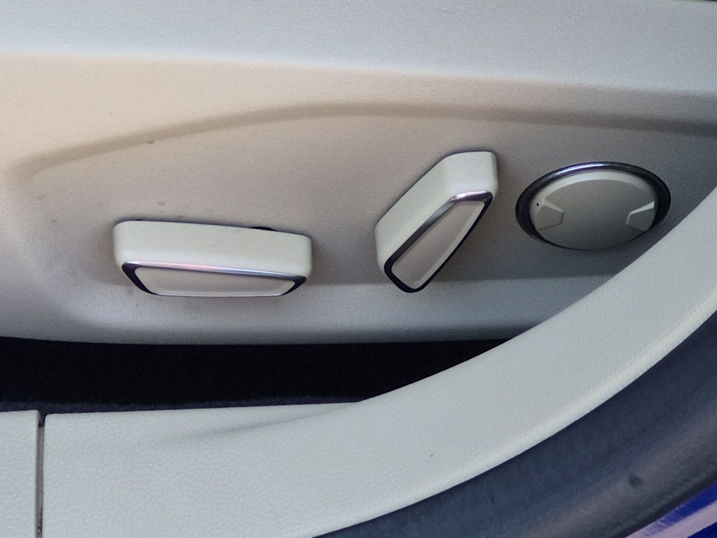 Thumbnail: 2014 Ford Fusion - 24