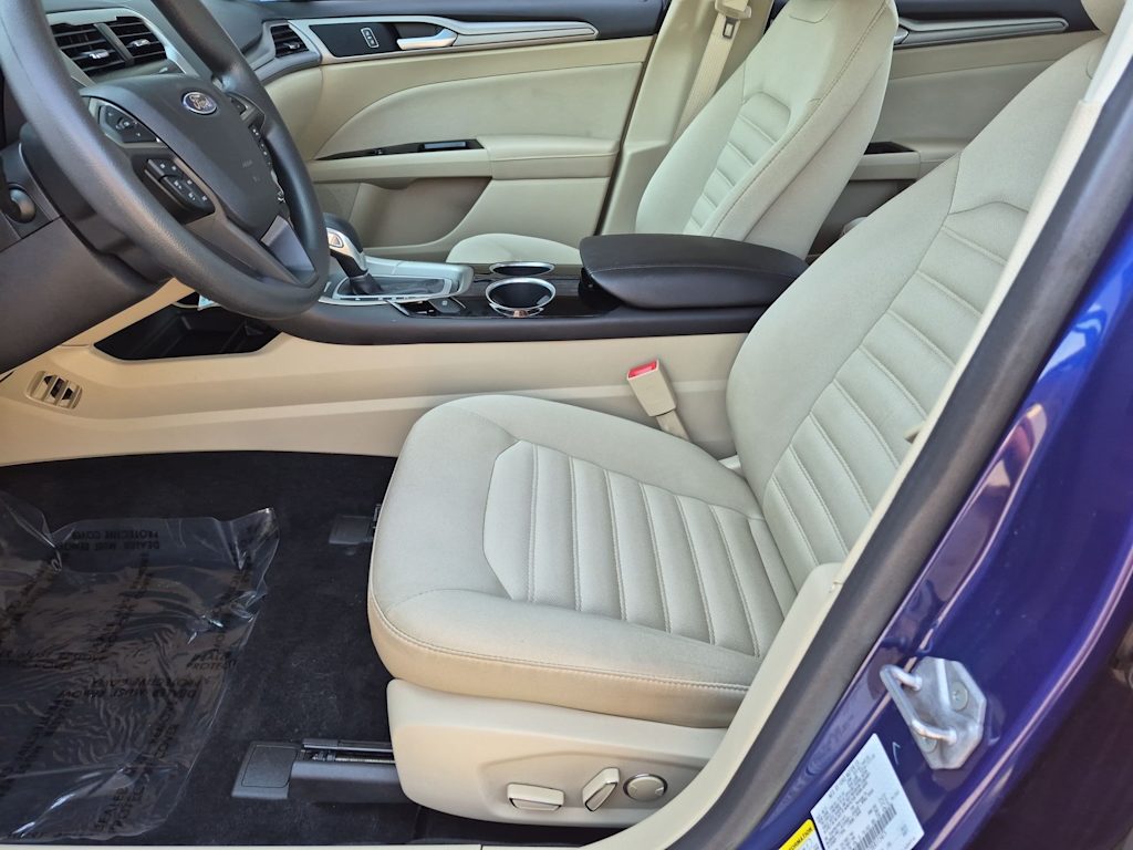 Thumbnail: 2014 Ford Fusion - 10