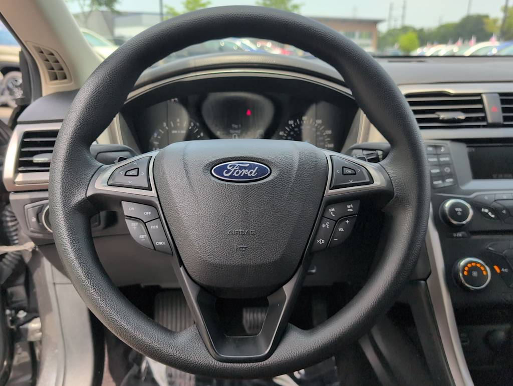 Thumbnail: 2017 Ford Fusion - 13