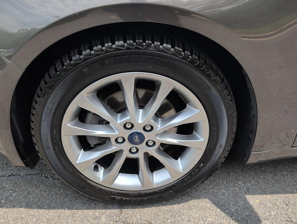 Thumbnail: 2017 Ford Fusion - 8