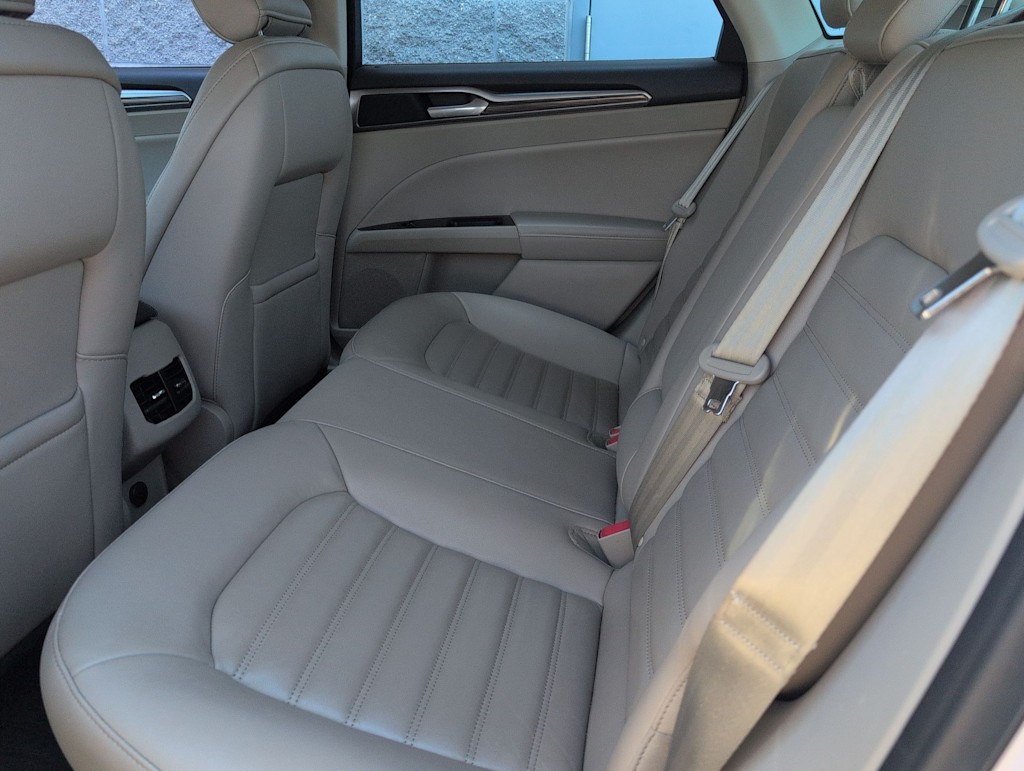 Thumbnail: 2017 Ford Fusion - 12