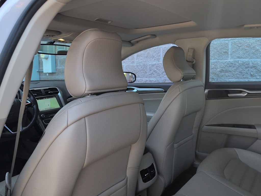 Thumbnail: 2017 Ford Fusion - 11