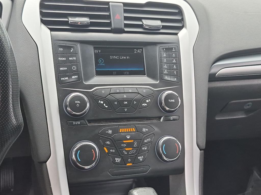 Thumbnail: 2015 Ford Fusion - 14
