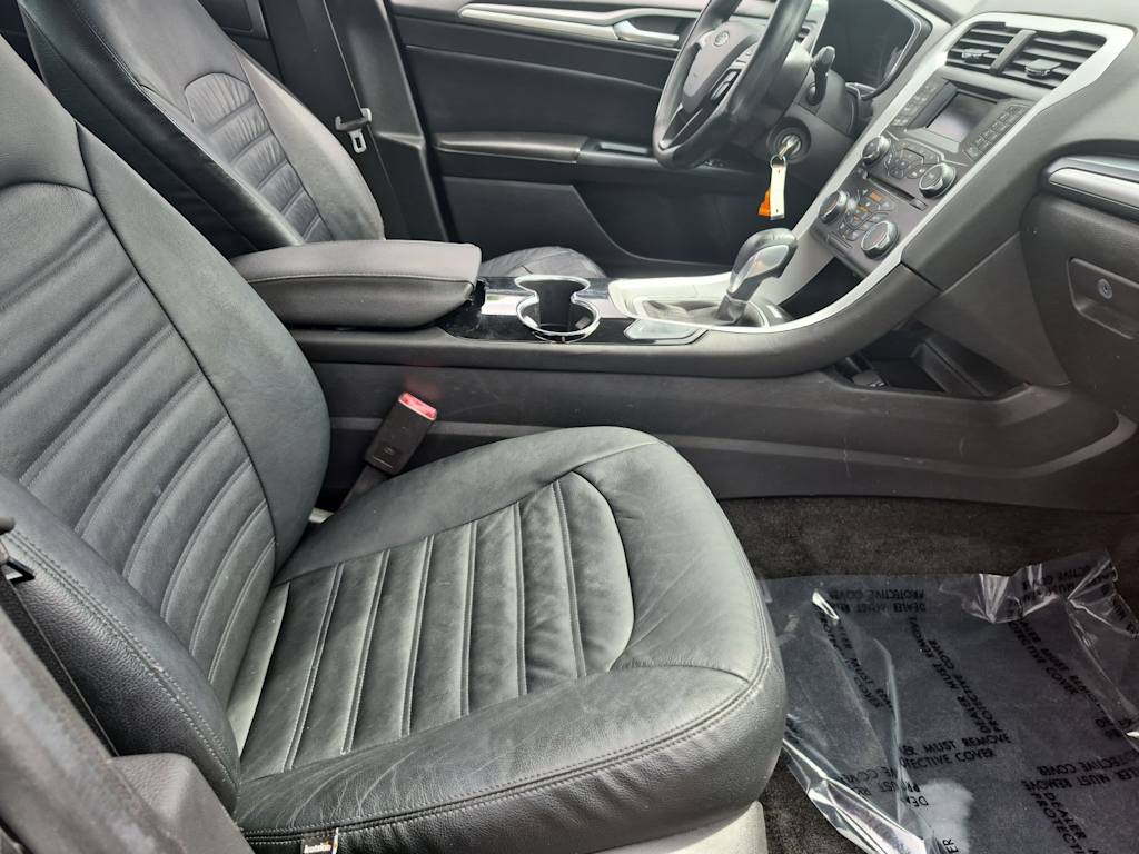 Thumbnail: 2015 Ford Fusion - 11