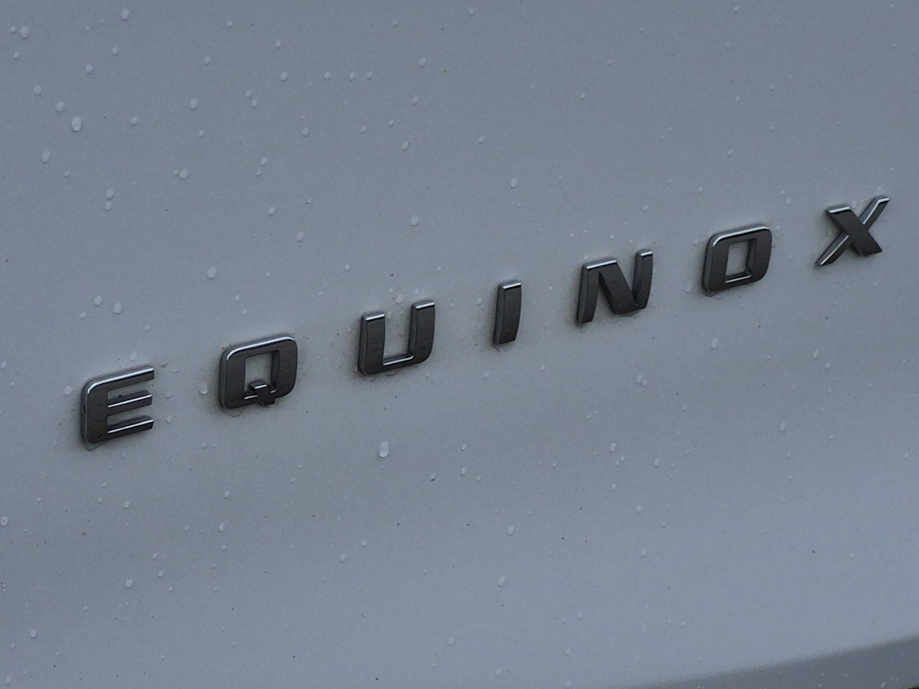 Thumbnail: 2021 Chevrolet Equinox - 24
