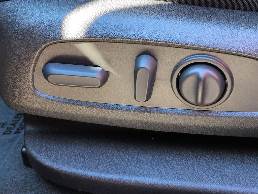 Thumbnail: 2022 Chevrolet Blazer - 26