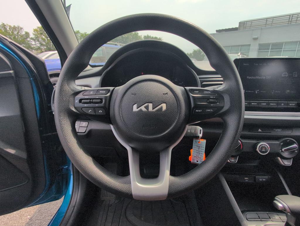 Thumbnail: 2023 Kia Rio - 13
