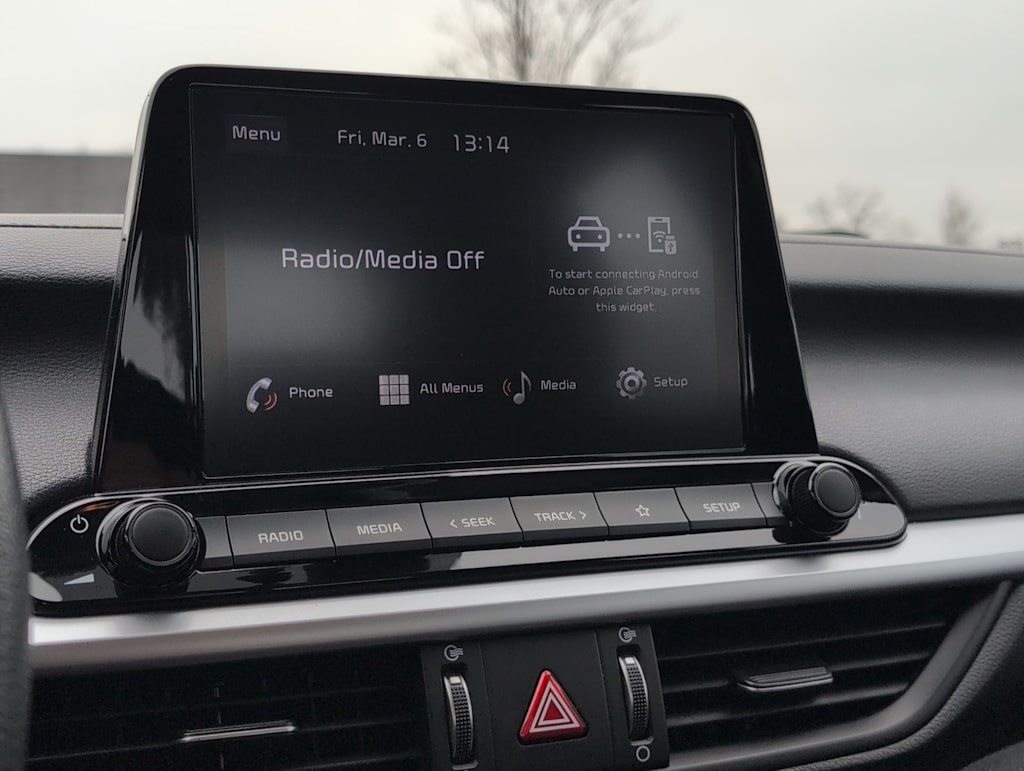 Thumbnail: 2024 Kia Forte - 16