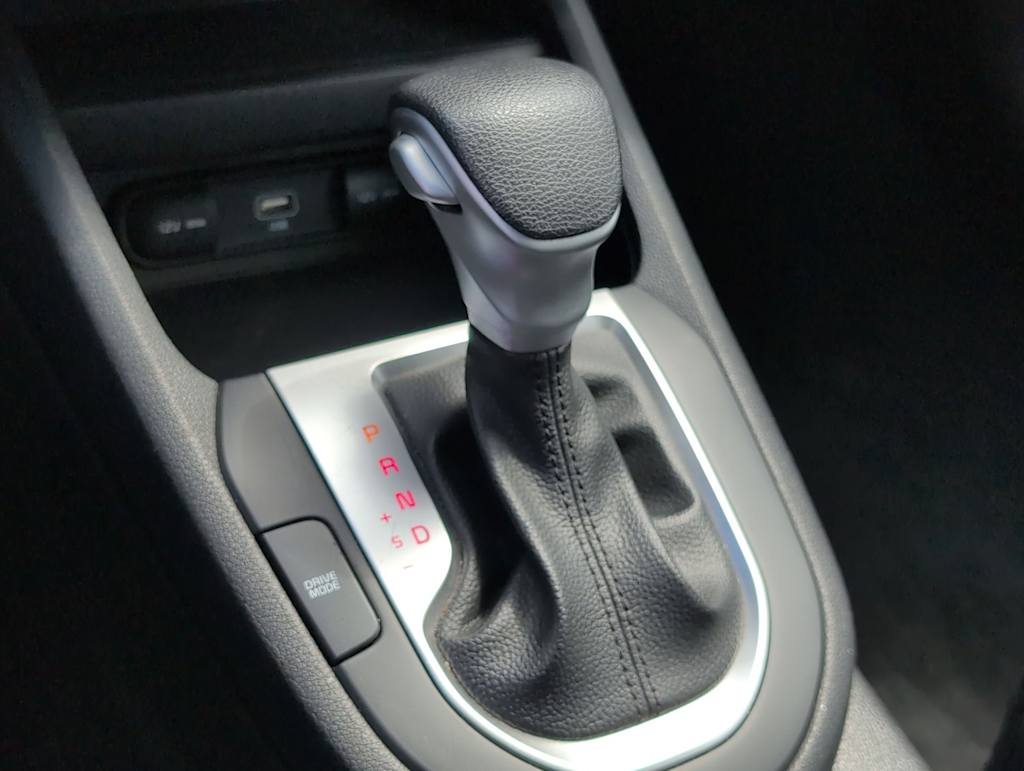 Thumbnail: 2023 Kia Forte - 32