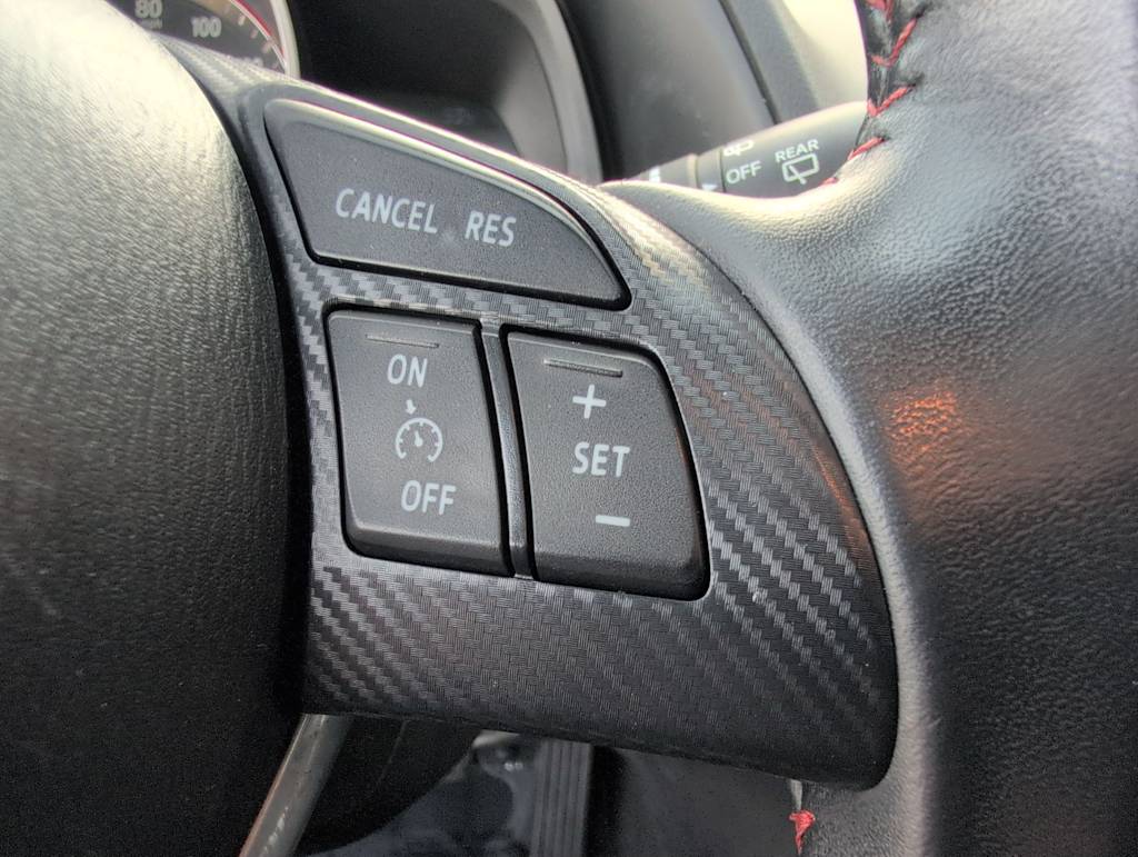 Thumbnail: 2016 Mazda Mazda3 - 32