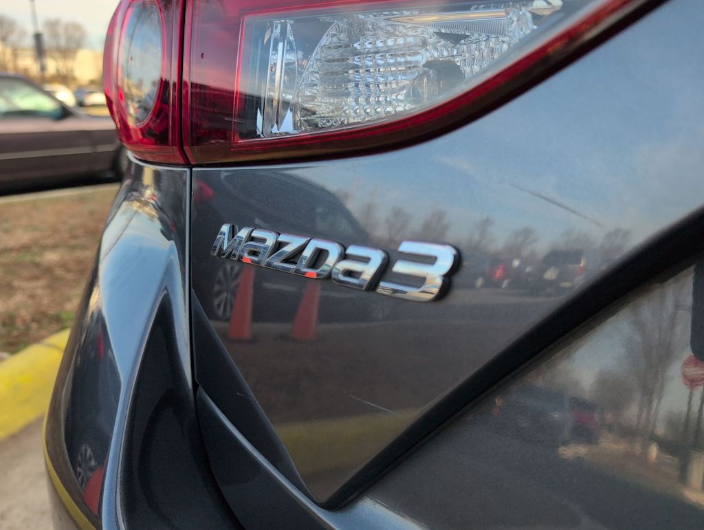 Thumbnail: 2016 Mazda Mazda3 - 26