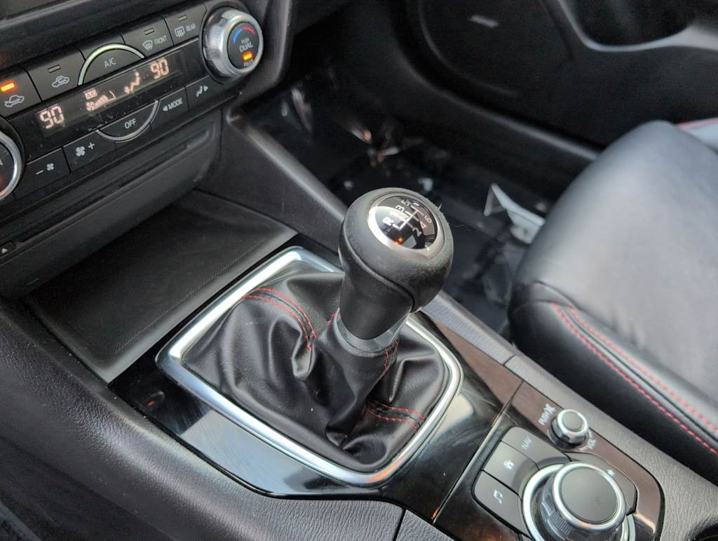 Thumbnail: 2016 Mazda Mazda3 - 36