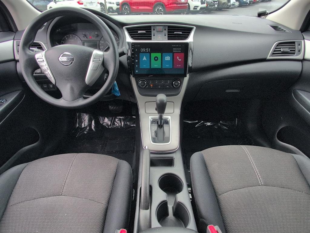 Thumbnail: 2015 Nissan Sentra - 10