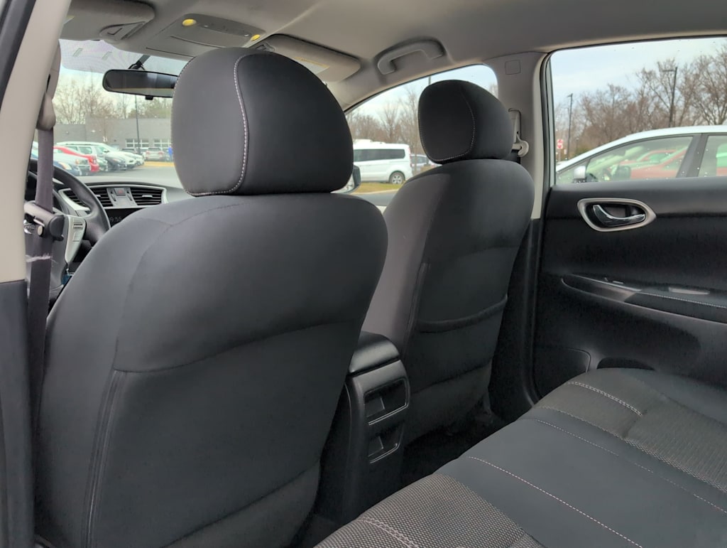 Thumbnail: 2015 Nissan Sentra - 13