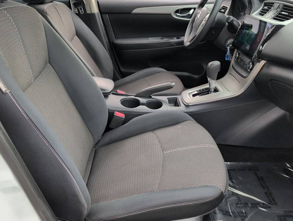 Thumbnail: 2015 Nissan Sentra - 12