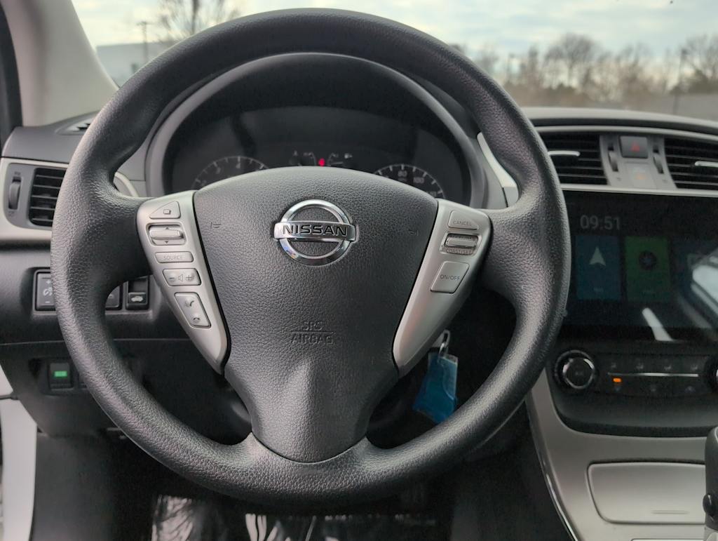 Thumbnail: 2015 Nissan Sentra - 14