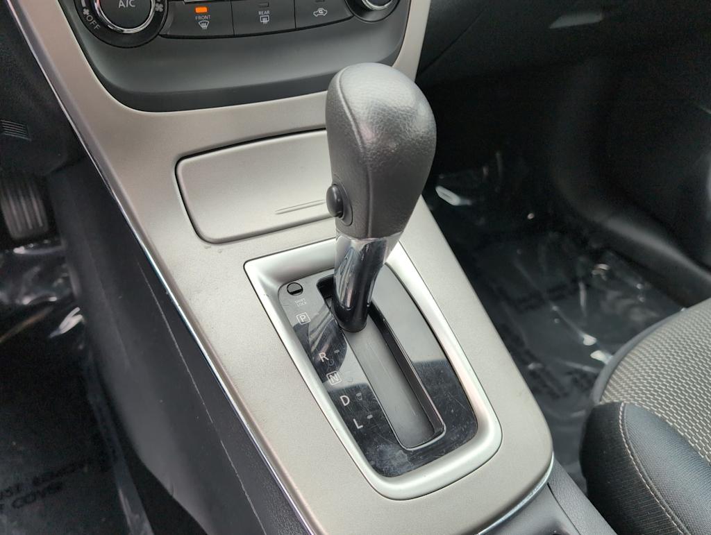 Thumbnail: 2015 Nissan Sentra - 32