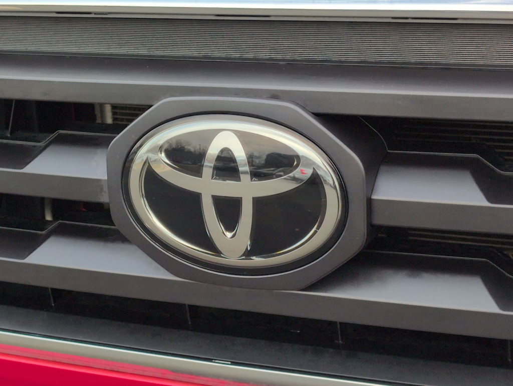 Thumbnail: 2023 Toyota Tacoma - 7