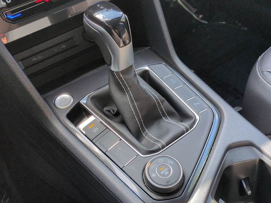 Thumbnail: 2023 Volkswagen Tiguan - 15