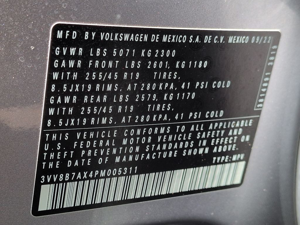 Thumbnail: 2023 Volkswagen Tiguan - 19