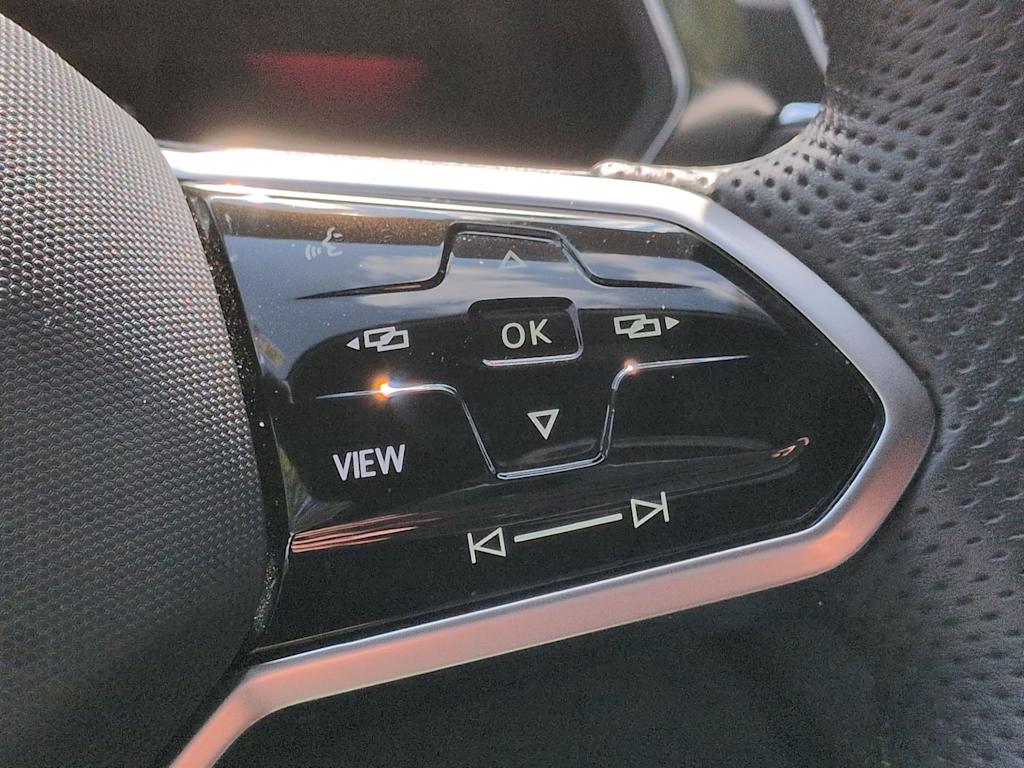 Thumbnail: 2023 Volkswagen Tiguan - 32