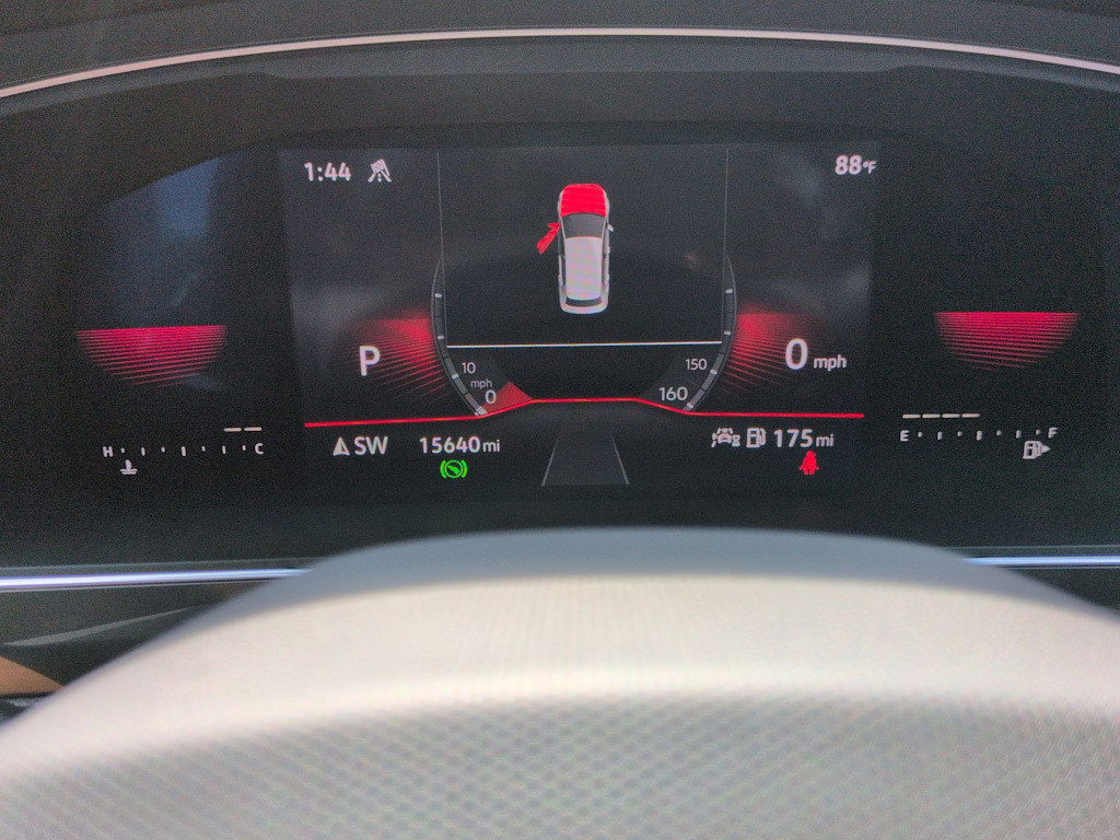 Thumbnail: 2023 Volkswagen Tiguan - 16