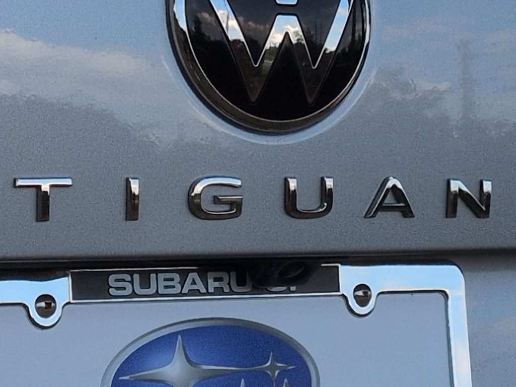 Thumbnail: 2023 Volkswagen Tiguan - 25