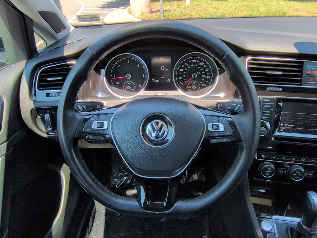 Thumbnail: 2015 Volkswagen Golf - 14