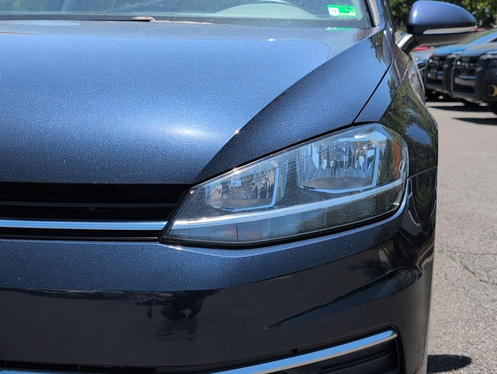 Thumbnail: 2018 Volkswagen Golf - 23