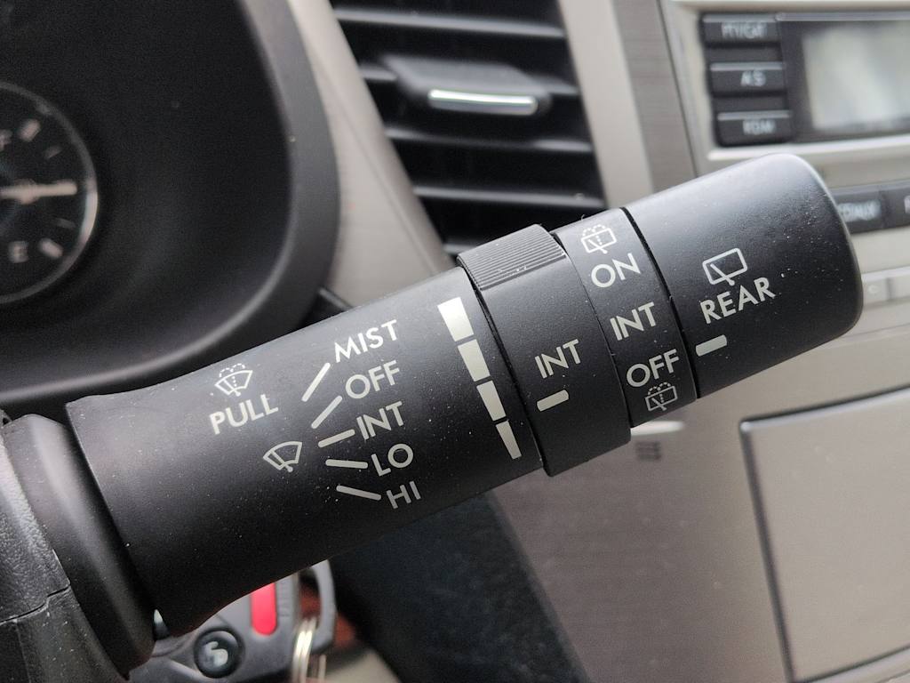 Thumbnail: 2010 Subaru Outback - 15