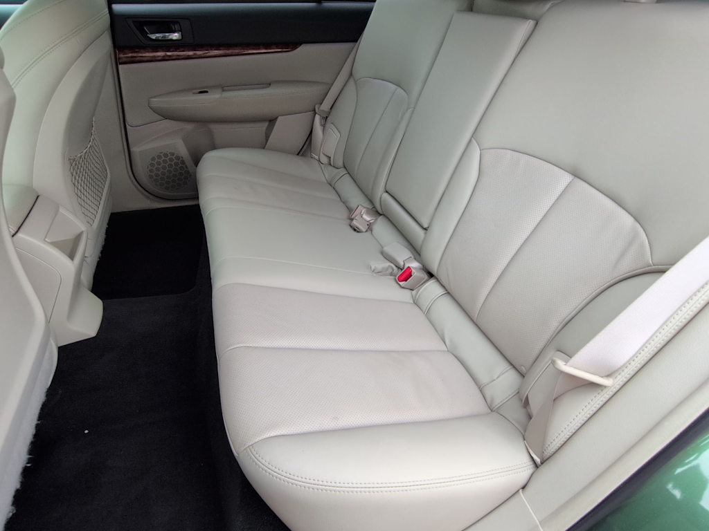 Thumbnail: 2010 Subaru Outback - 13