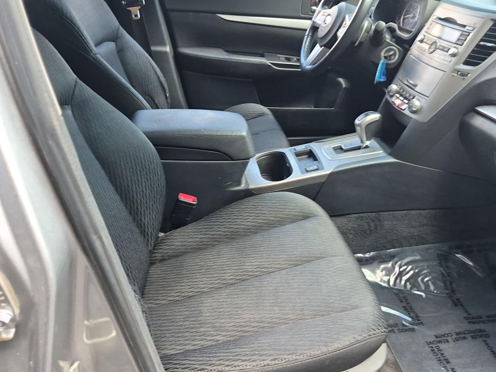 Thumbnail: 2010 Subaru Outback - 11