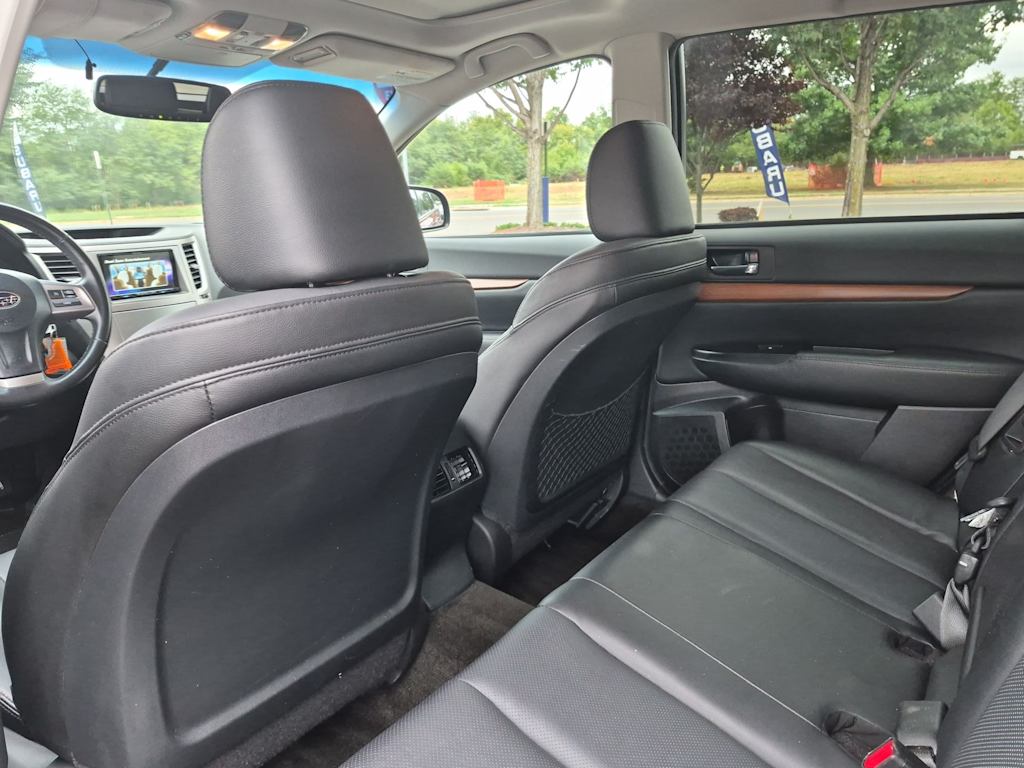 Thumbnail: 2013 Subaru Outback - 12