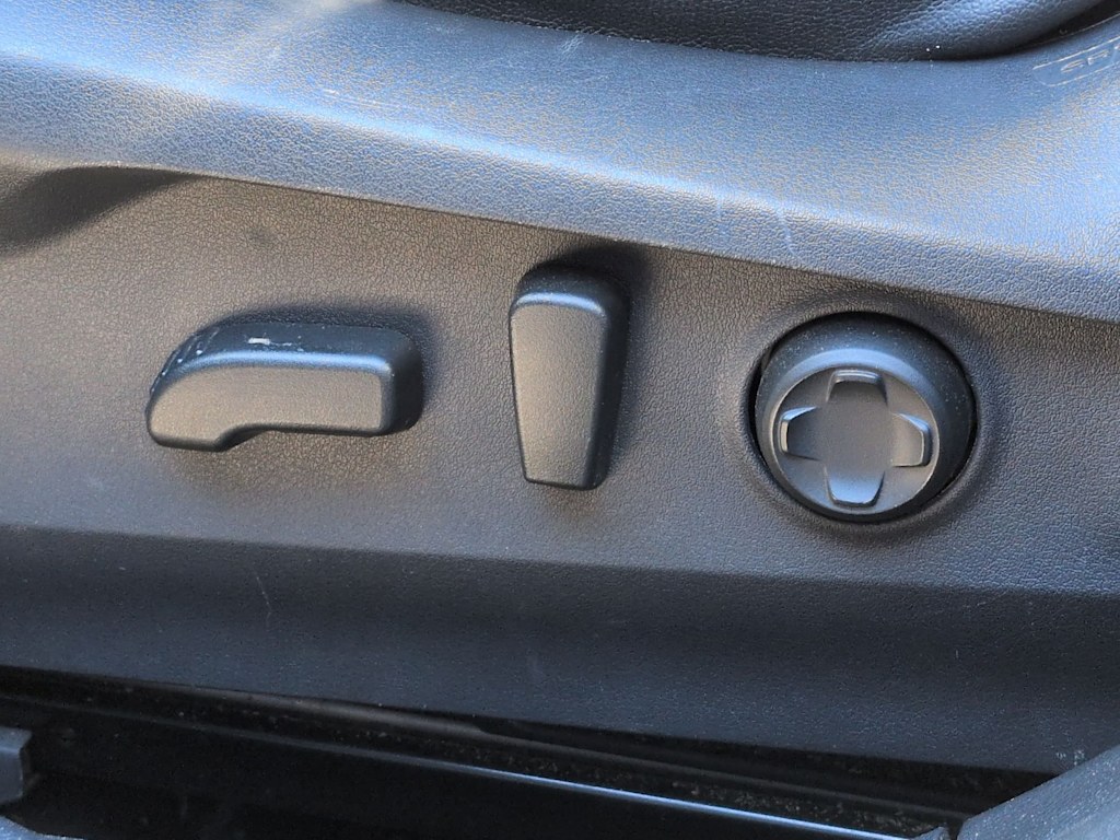 Thumbnail: 2023 Subaru Outback - 25