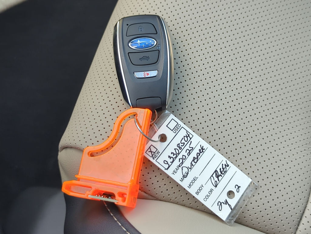 Thumbnail: 2025 Subaru Outback - 17