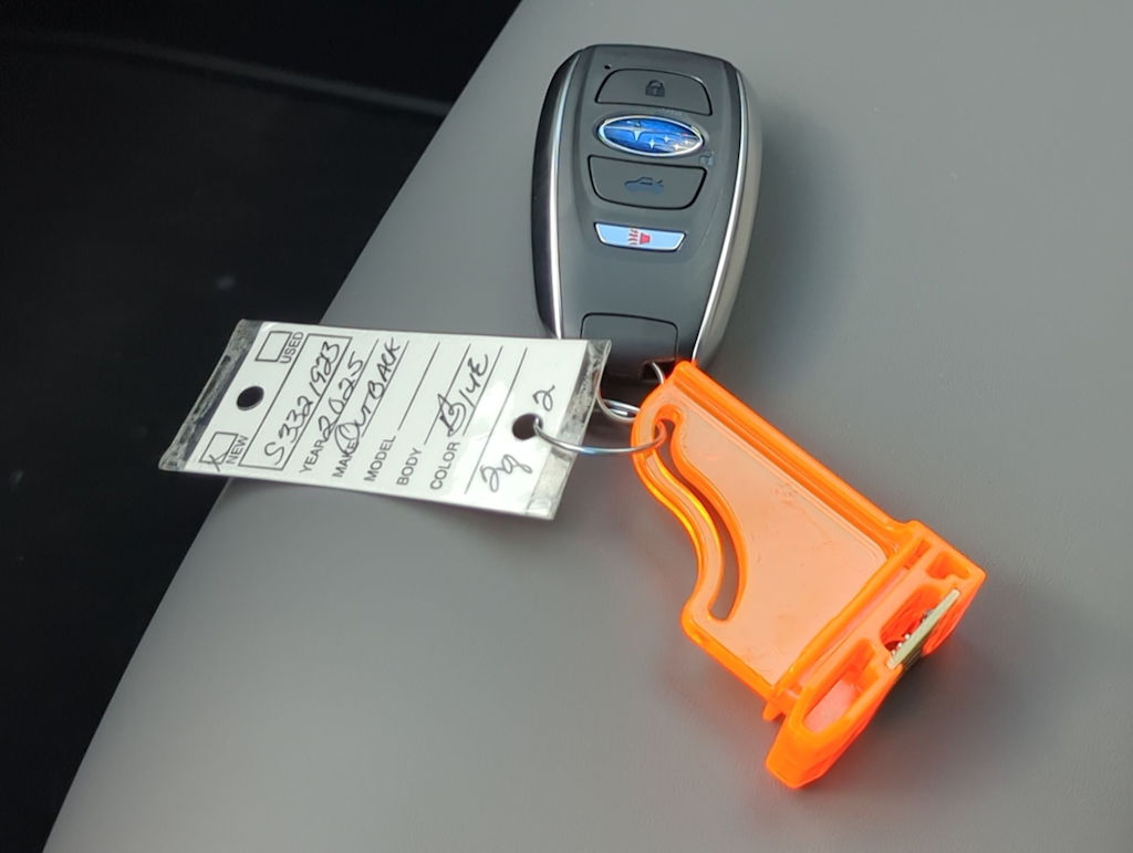 Thumbnail: 2025 Subaru Outback - 18