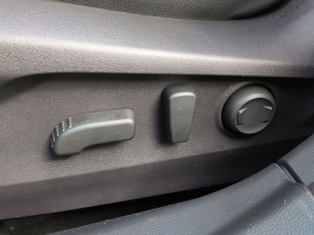 Thumbnail: 2025 Subaru Outback - 26