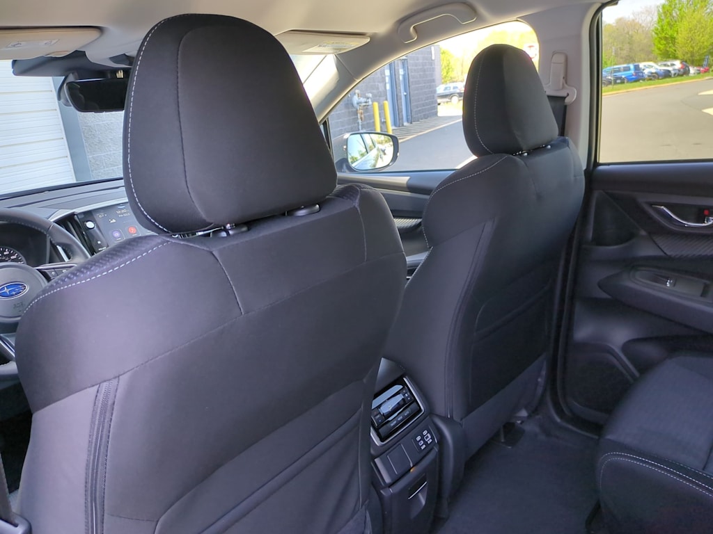 2025 Subaru Ascent Premium 8